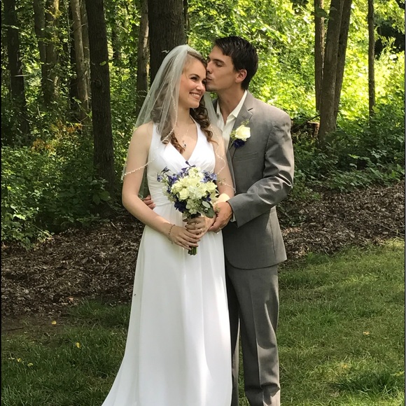 Meet your Posher, Hannah - Picture 1 of 1